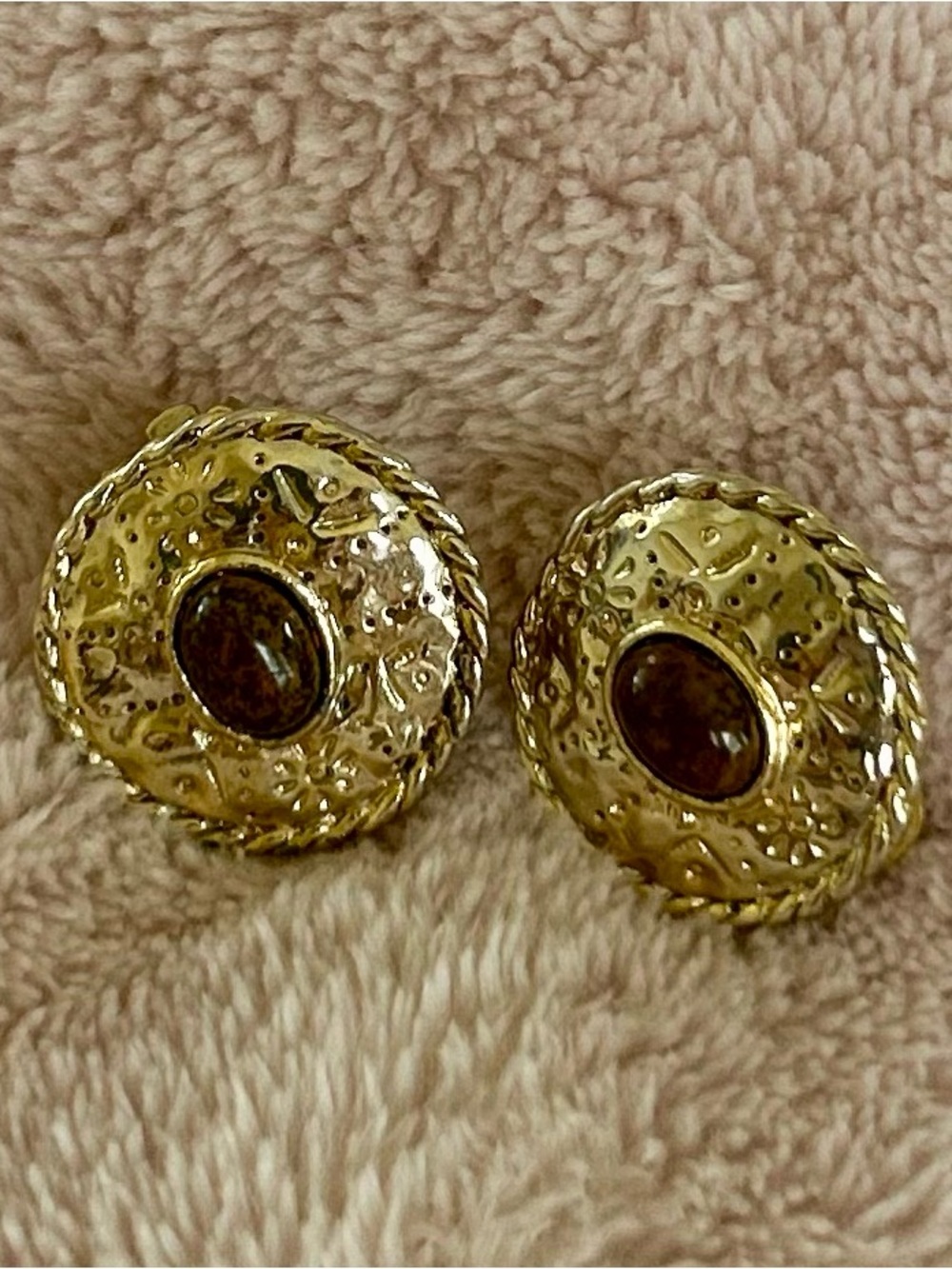 Gold-Tone Textured Clip-On Earrings with Dark Center Stone